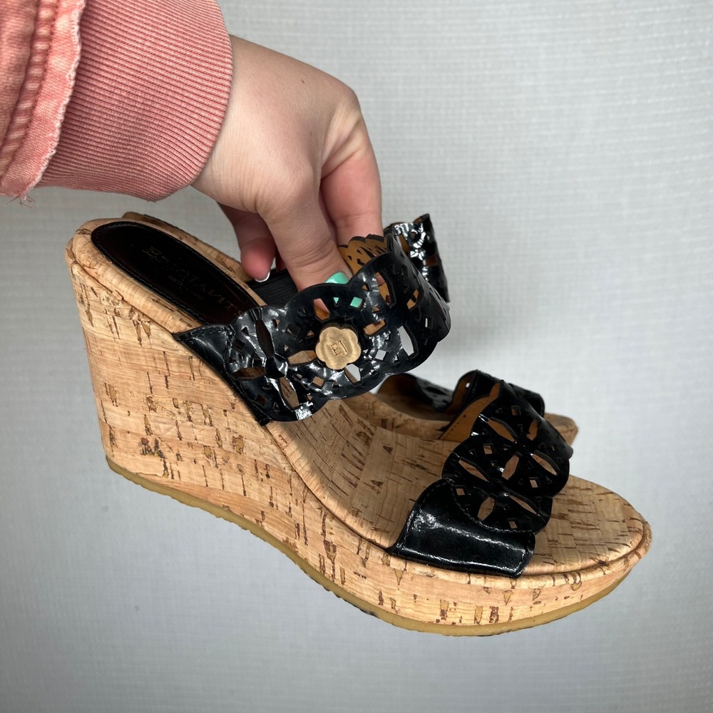Eric Javits Black Patent Leather Laser Cut‎ Floral Cork Wedge Sandals Womens 9M